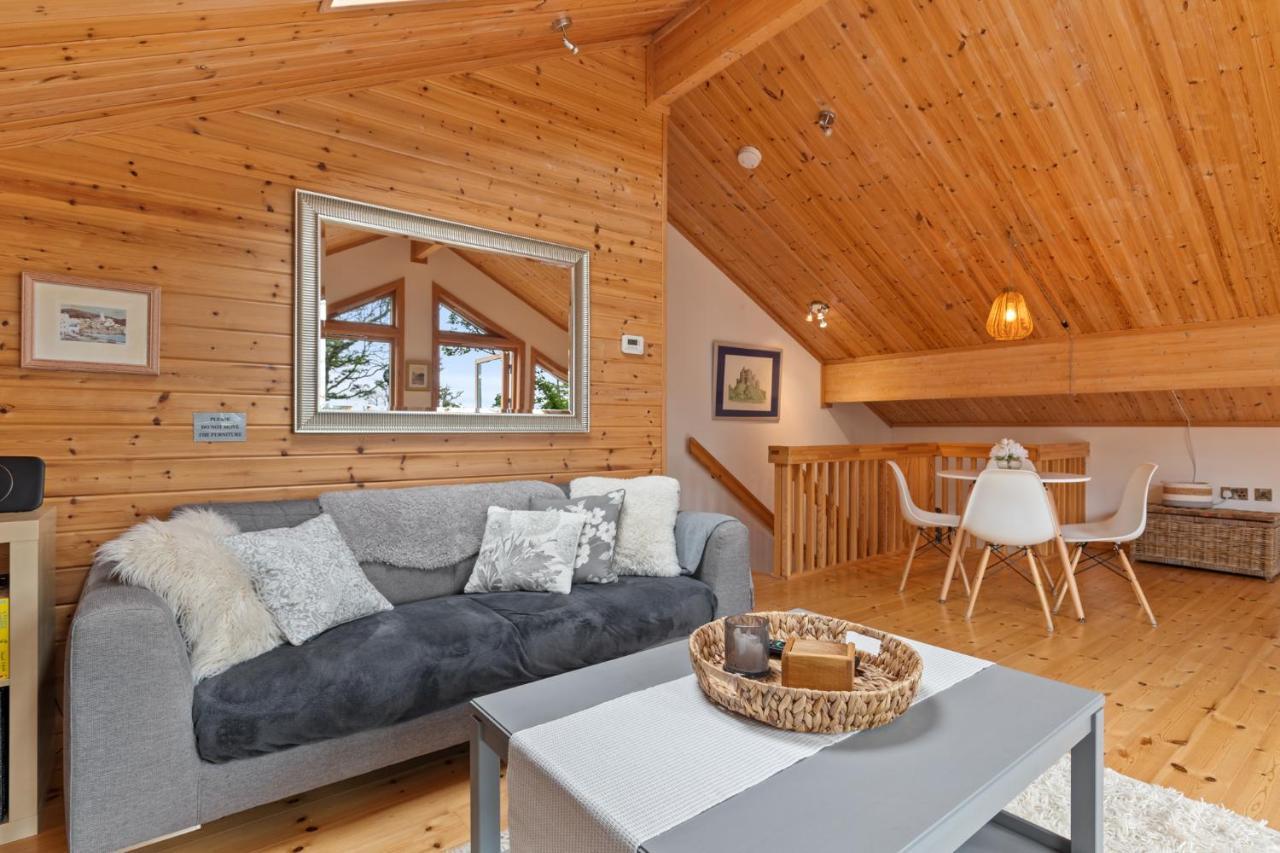 Lodge 5 Longbury - Luxury Lodge, Golf Course Views, Restaurant And Spa Facilites Penally Exteriör bild